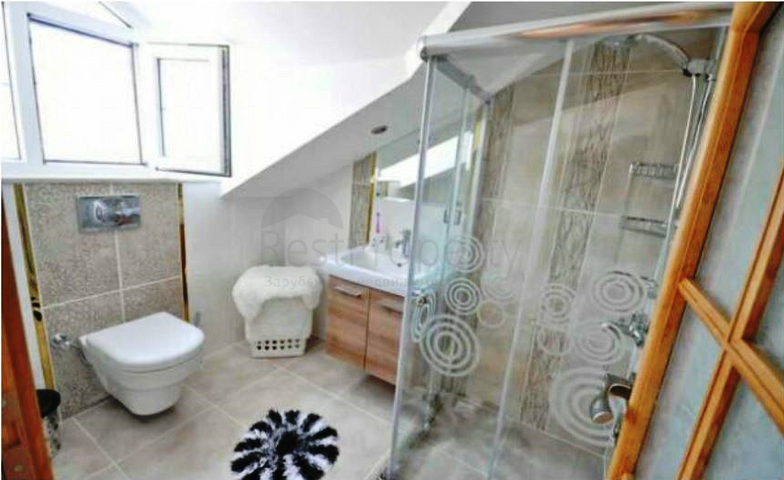 Роскошная вилла с большим садом и бассейном в Фетхие