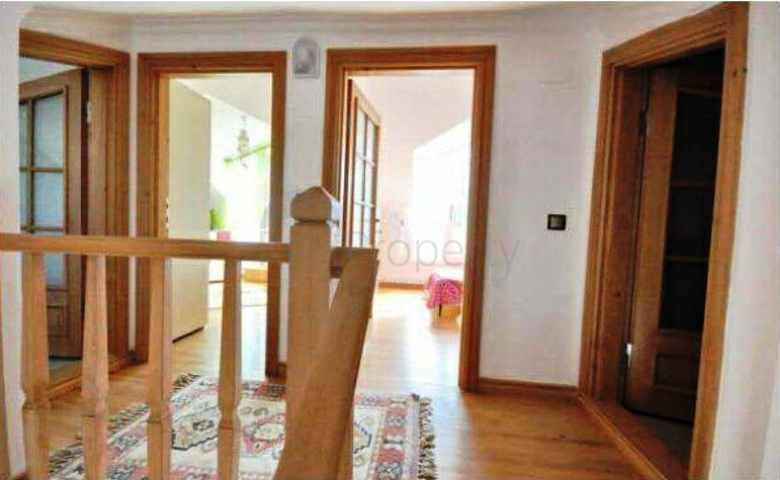 Роскошная вилла с большим садом и бассейном в Фетхие