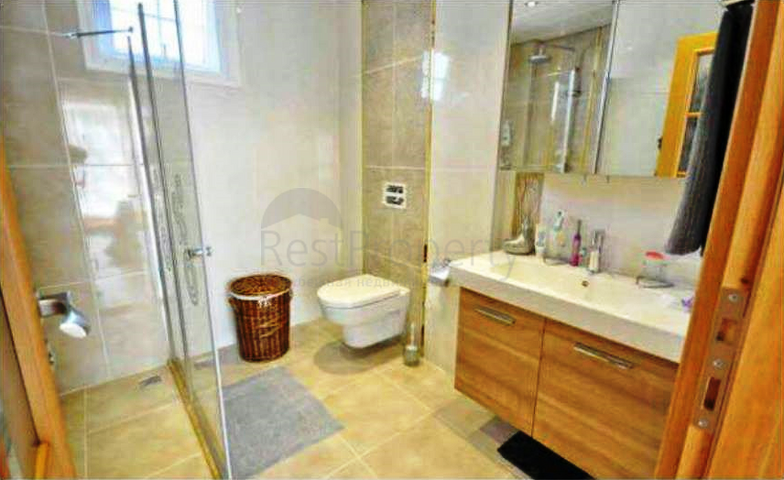 Роскошная вилла с большим садом и бассейном в Фетхие