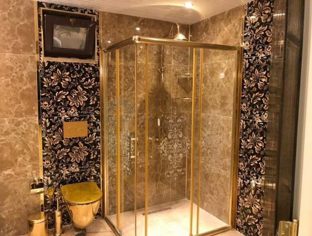 Люкс вилла 5+2 с частным бассейном в самом центре Кемера