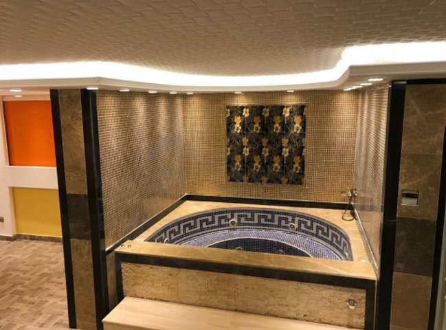 Люкс вилла 5+2 с частным бассейном в самом центре Кемера