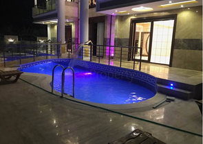 Люкс вилла 5+2 с частным бассейном в самом центре Кемера