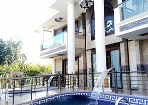 Люкс вилла 5+2 с частным бассейном в самом центре Кемера