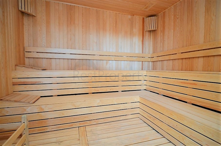 Отличное предложение от компании РестПроперти – просторная вилла на этапе строительства.