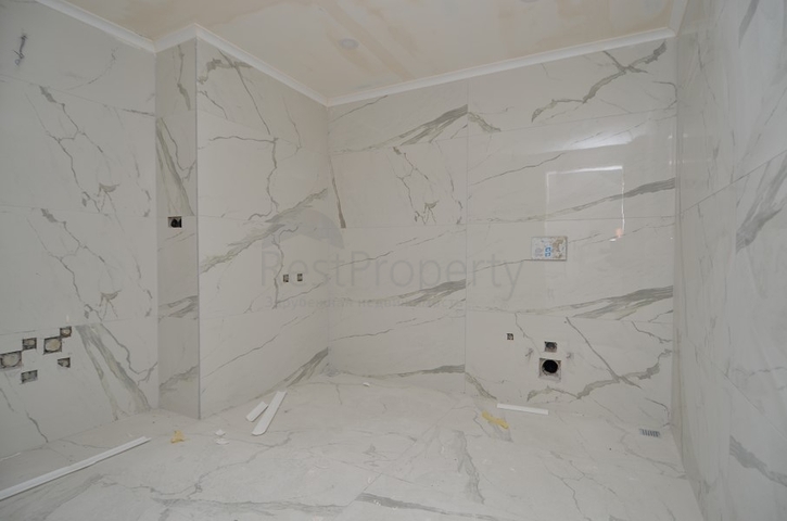 Отличное предложение от компании РестПроперти – просторная вилла на этапе строительства.