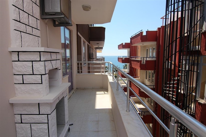 Квартира 2+1 на первой береговой линии с видом на море.