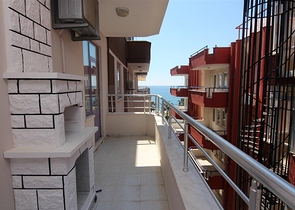 Квартира 2+1 на первой береговой линии с видом на море.