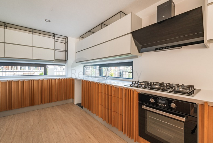 Элитный комплекс вилл в Анталии рядом с Боачай мариной