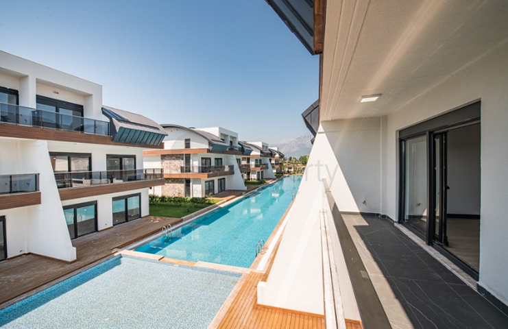 Элитный комплекс вилл в Анталии рядом с Боачай мариной