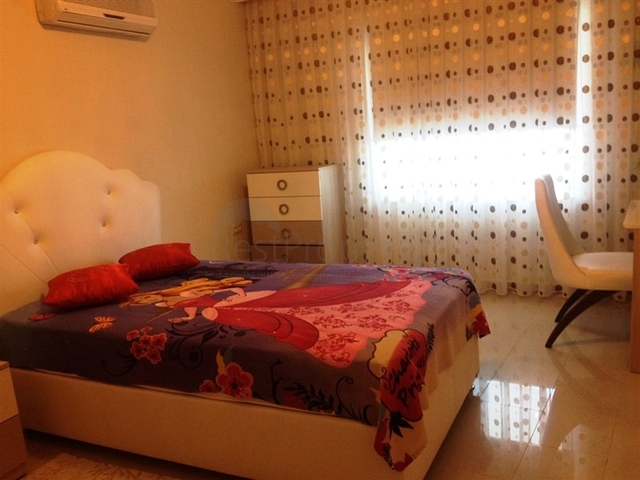 Просторная квартира в спокойном районе Махмутлара