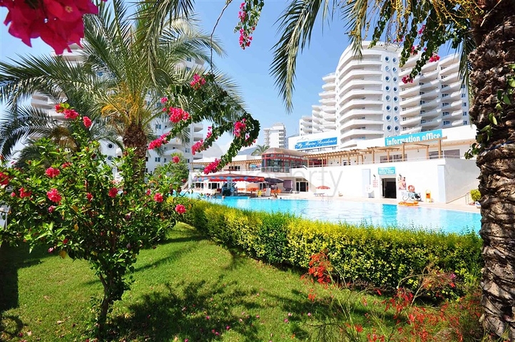 Просторная квартира в спокойном районе Махмутлара