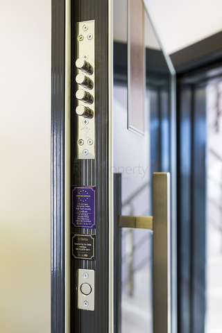 Квартиры 3+1 в центре Анталии 800 метров до моря