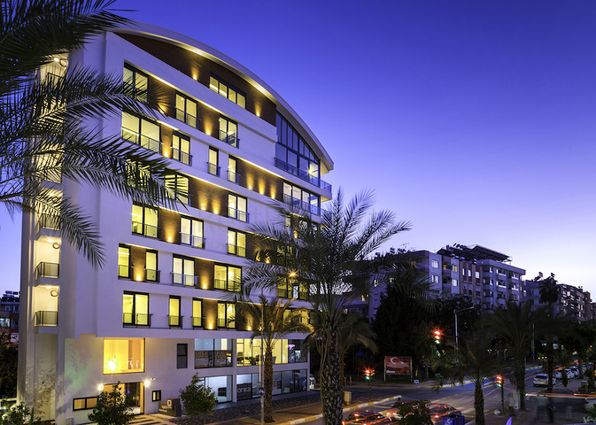 Квартиры 3+1 в центре Анталии 800 метров до моря