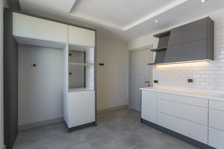 Квартиры 3+1 в центре Анталии 800 метров до моря