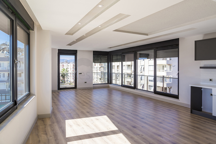 Квартиры 3+1 в центре Анталии 800 метров до моря