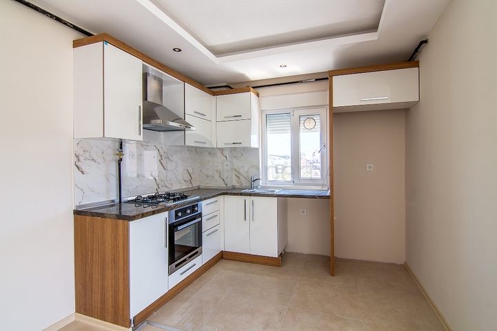 Квартира 1+1 в районе Лиман Коньяалты 800 м до моря