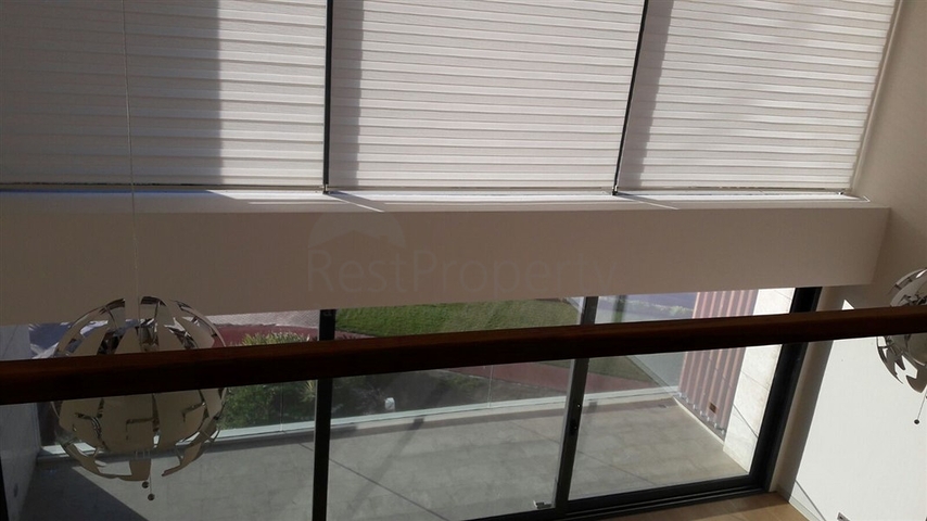 Просторный дуплекс для большой семьи в Измире