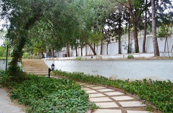 Вилла планировкой 3+2 для большой семьи