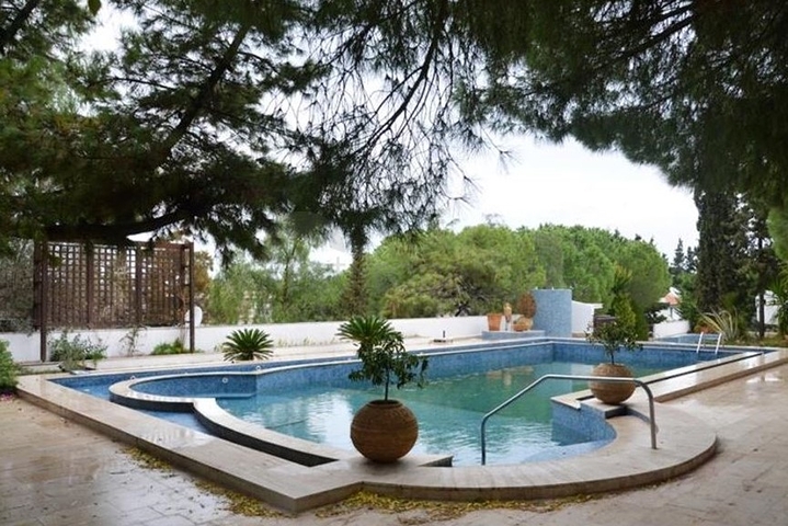 Вилла планировкой 3+2 для большой семьи