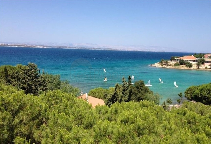 Вилла планировкой 3+2 для большой семьи