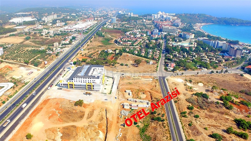 Новый торговый центр в Окурджаларе