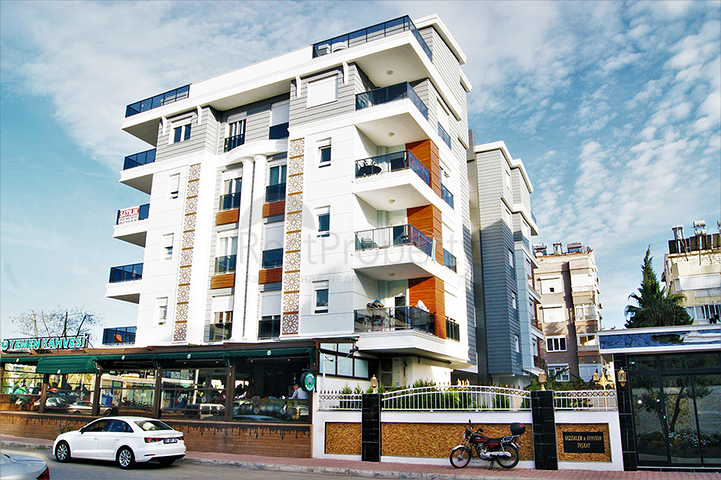 Квартира 2+1 в комплексе 300 м до моря в Анталии