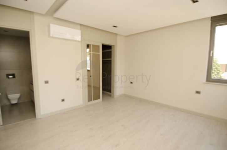 Мега проект в Анталии в районе Гюрсу Коньяалты 500 метров до моря 