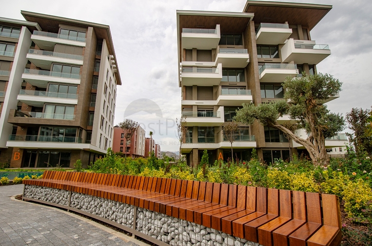 Мега проект в Анталии в районе Гюрсу Коньяалты 500 метров до моря 