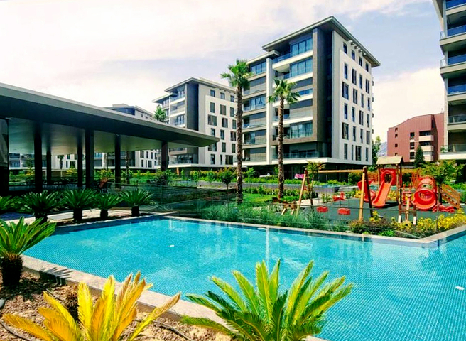 Мега проект в Анталии в районе Гюрсу Коньяалты 500 метров до моря 