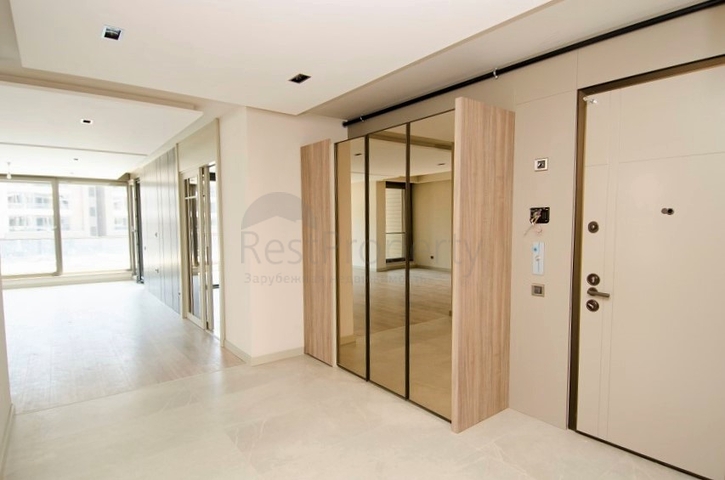 Мега проект в Анталии в районе Гюрсу Коньяалты 500 метров до моря 