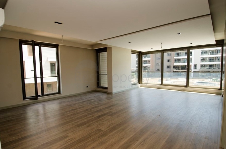 Мега проект в Анталии в районе Гюрсу Коньяалты 500 метров до моря 