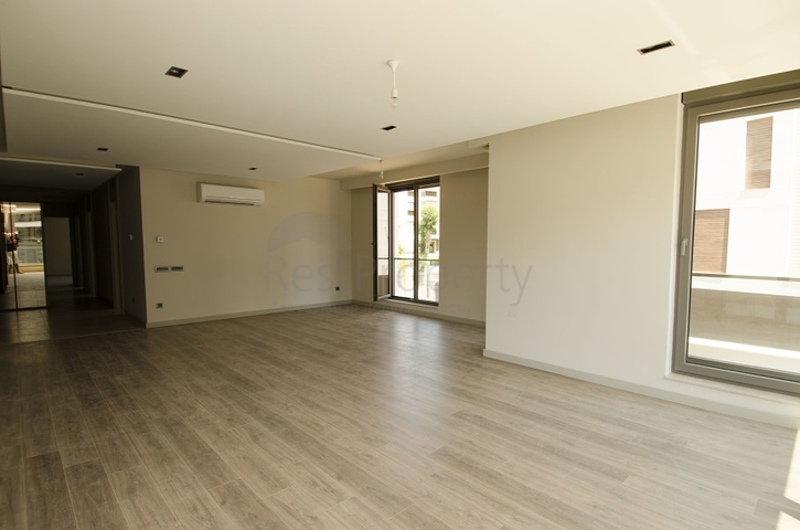 Мега проект в Анталии в районе Гюрсу Коньяалты 500 метров до моря 