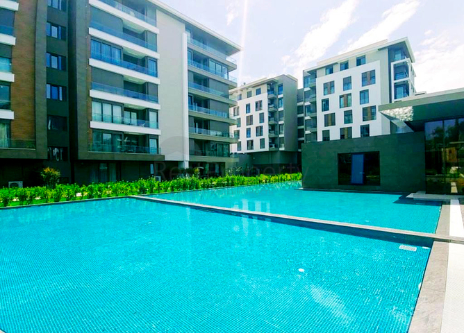 Мега проект в Анталии в районе Гюрсу Коньяалты 500 метров до моря 