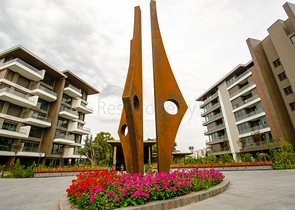 Мега проект в Анталии в районе Гюрсу Коньяалты 500 метров до моря 