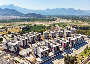 Мега проект в Анталии в районе Гюрсу Коньяалты 500 метров до моря 