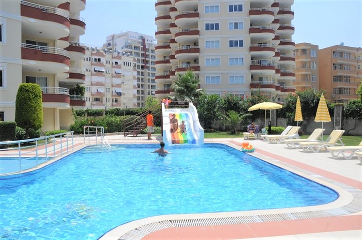 Просторные апартаменты в Махмутларе