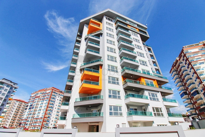 Двухкомнатные апартаменты в новом комплексе в Махмутларе