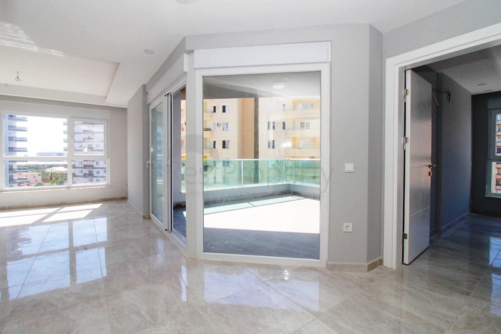 Двухкомнатные апартаменты в новом комплексе в Махмутларе