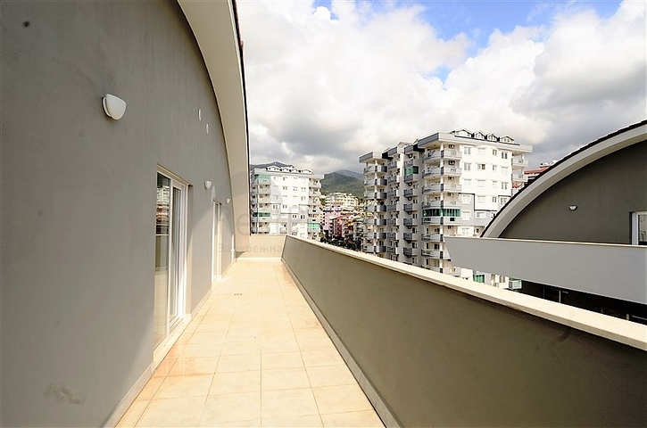 Пентхаус в новом комплексе в районе Оба