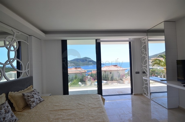 Вилла с потрясающим видом в Калкане