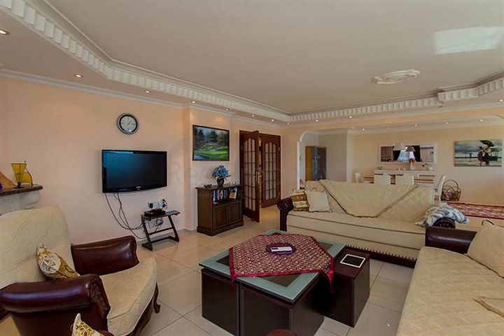 Пентхаус с потрясающим видом на море