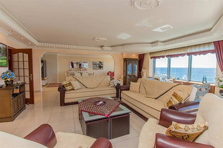 Пентхаус с потрясающим видом на море