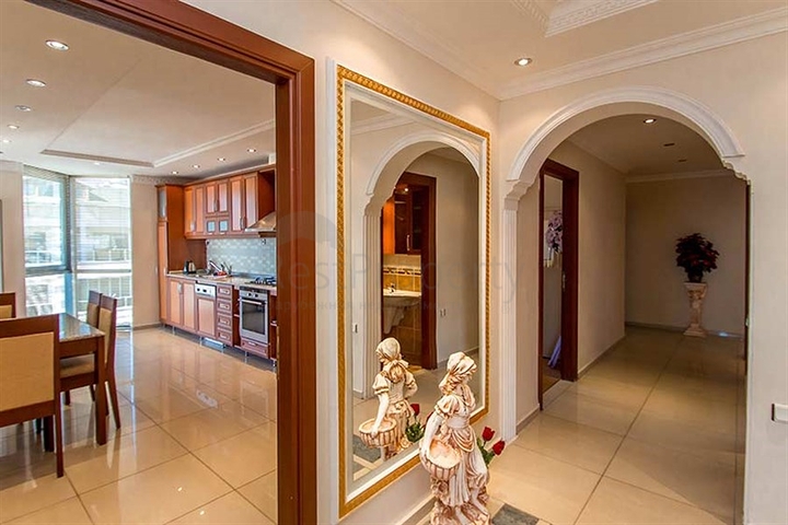 Пентхаус с потрясающим видом на море