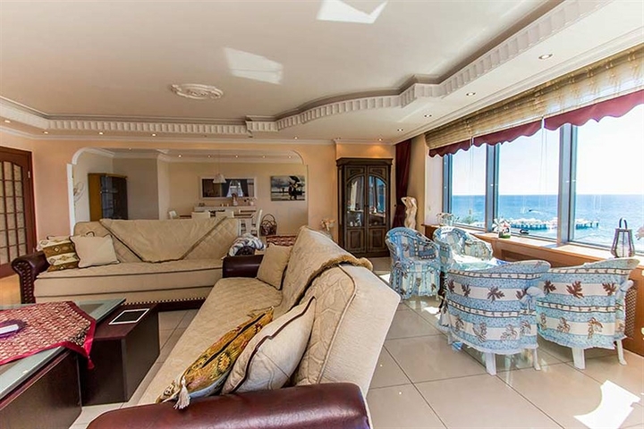 Пентхаус с потрясающим видом на море