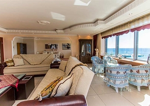 Пентхаус с потрясающим видом на море