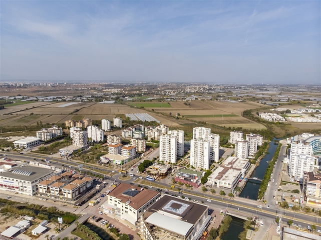 Просторные квартиры 3+1 с мебелью 1 км до моря в Ларе Анталья