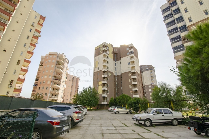 Просторные квартиры 3+1 с мебелью 1 км до моря в Ларе Анталья