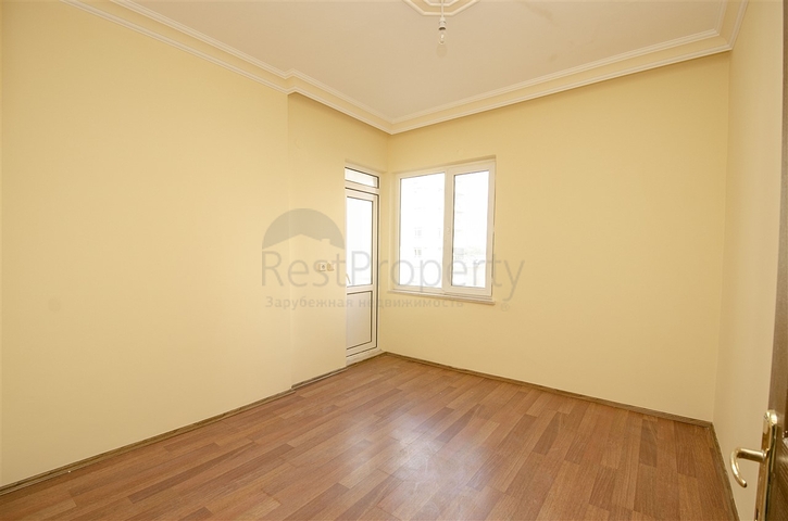 Просторные квартиры 3+1 с мебелью 1 км до моря в Ларе Анталья