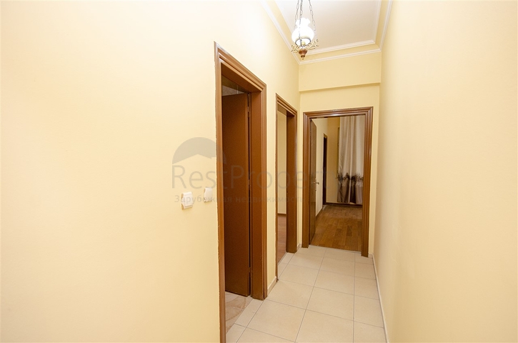 Просторные квартиры 3+1 с мебелью 1 км до моря в Ларе Анталья