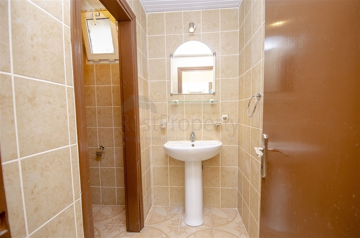 Просторные квартиры 3+1 с мебелью 1 км до моря в Ларе Анталья